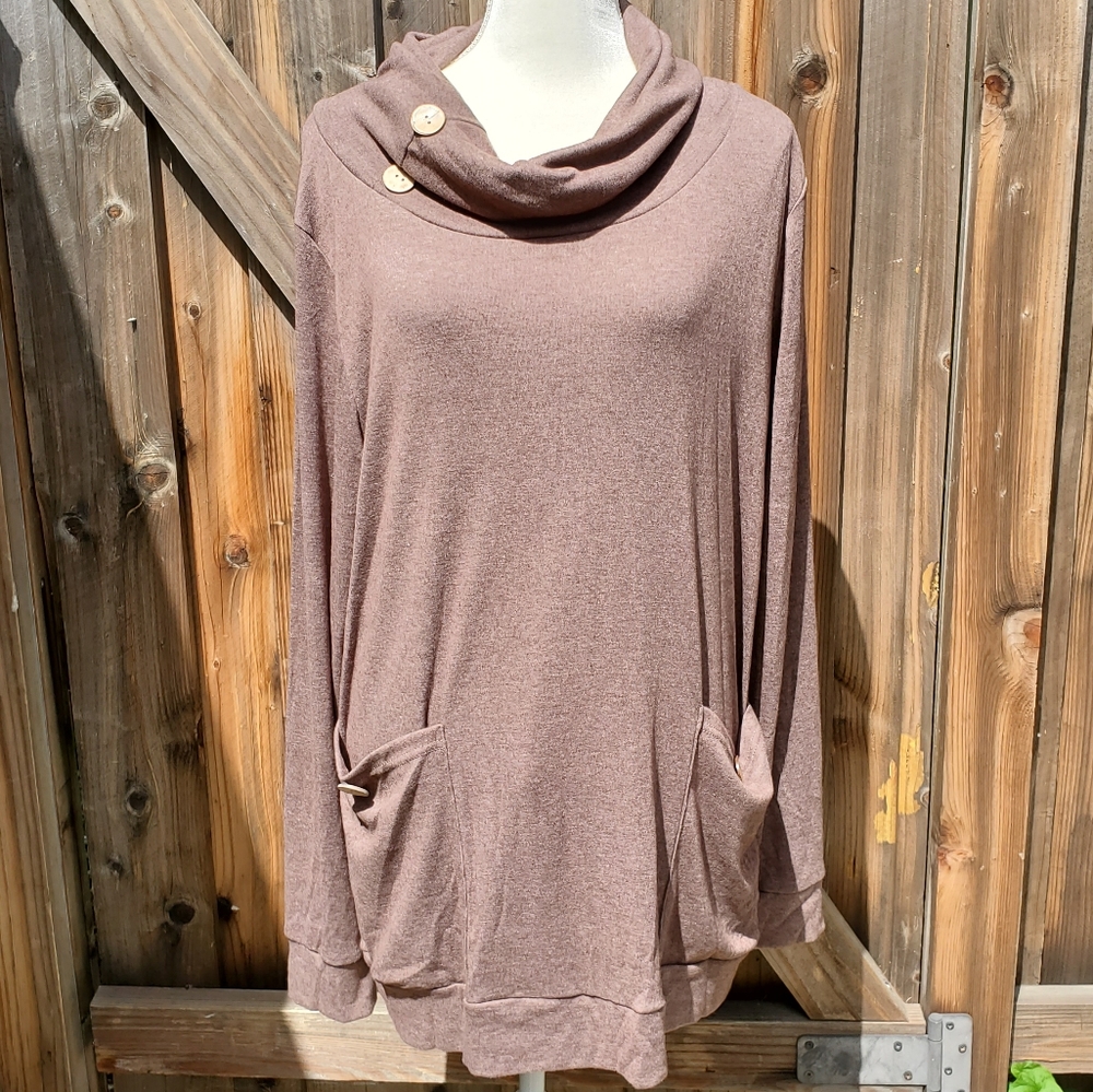 Super Soft pullover top w/ pockets size 2XL